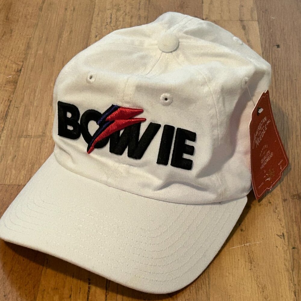 NWT White Bowie Cap with Red Lighteningn Bolt